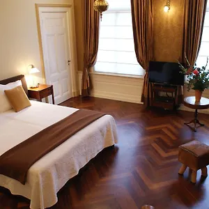 https://museum-suites.amsterdamhotelsnl.com