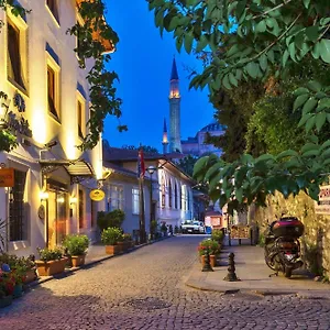 https://zeynep-sultan-hotel.istanbul-turkeyhotels.com