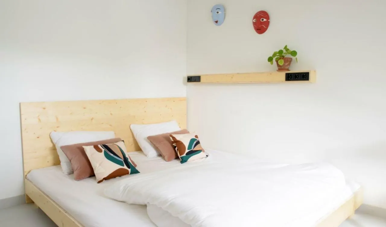 The Green Elephant Hostel & Spa 마스트리흐트